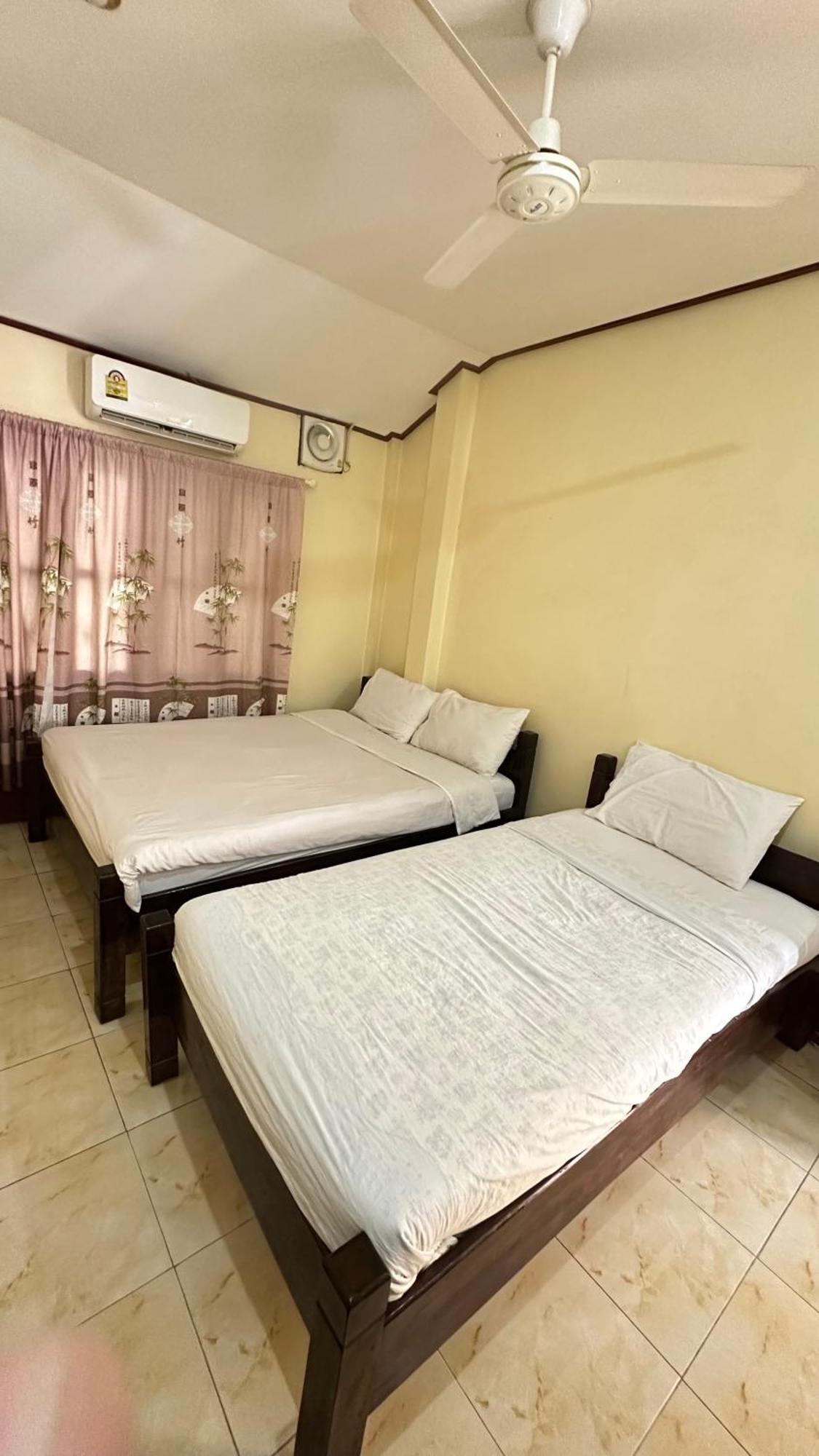 Pakbeng Guesthouse ภายนอก รูปภาพ