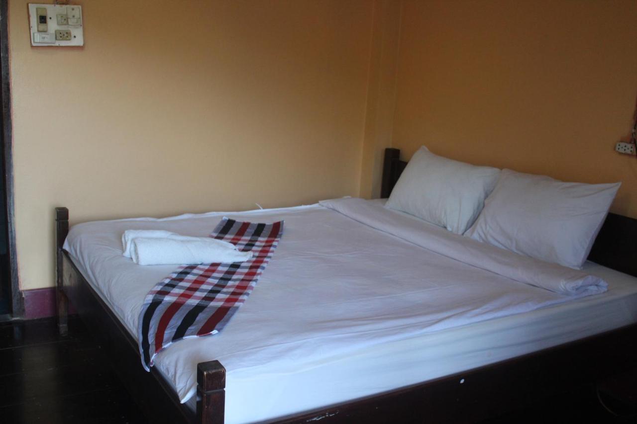 Pakbeng Guesthouse ภายนอก รูปภาพ