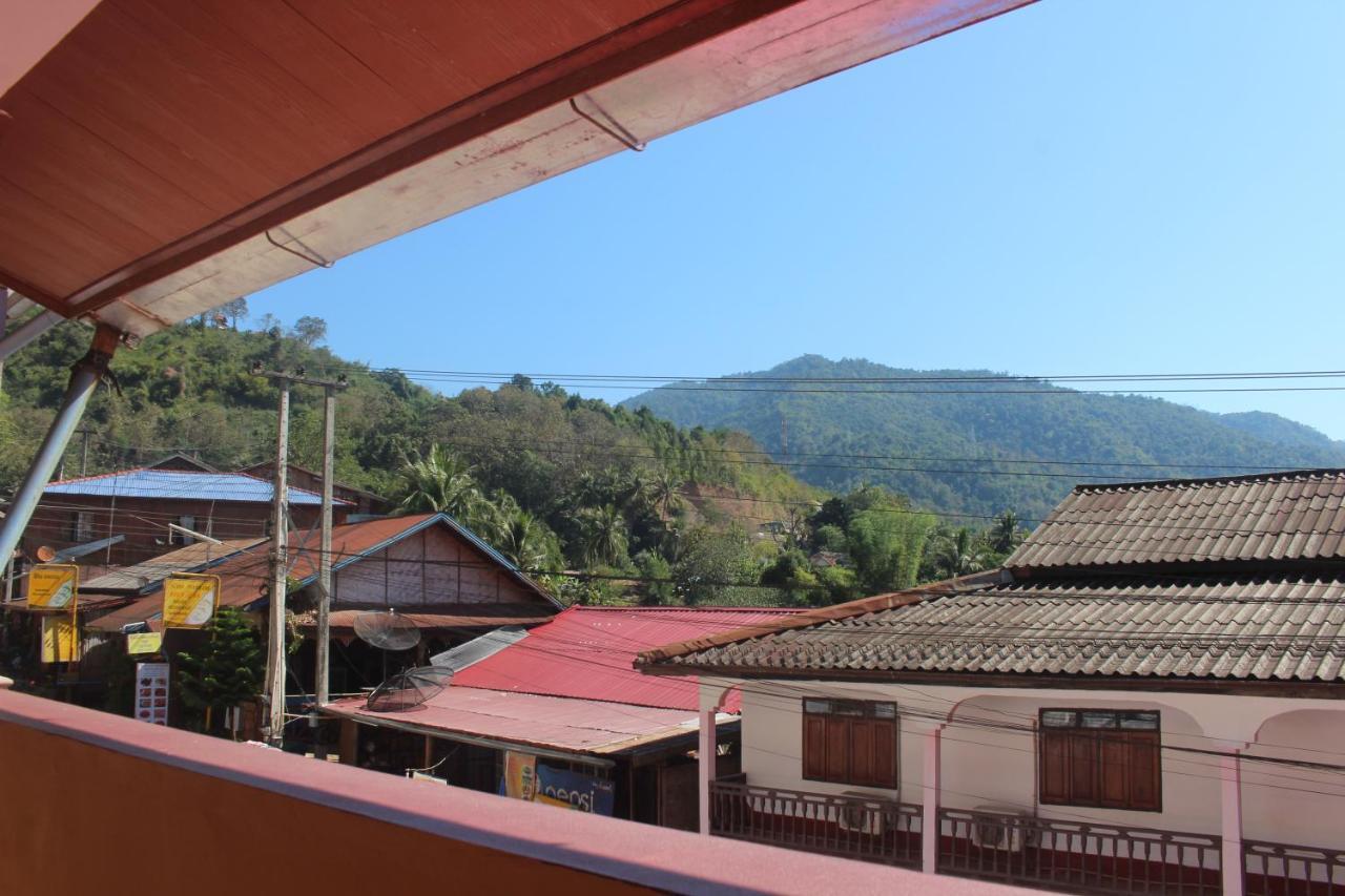 Pakbeng Guesthouse ภายนอก รูปภาพ